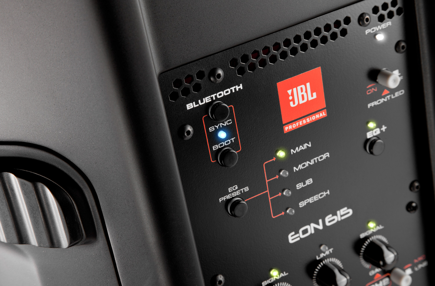 Loa JBL EON Ascend Lounge Bar & Coffee 